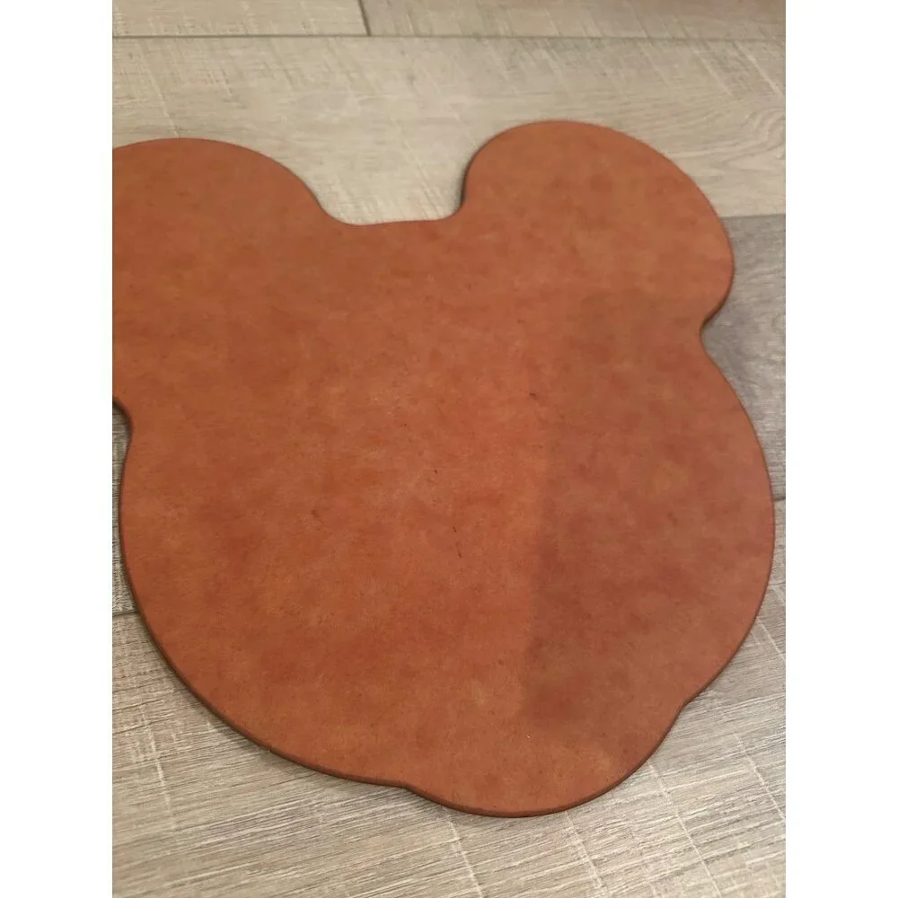 DISNEY MICKEY MOUSE CUTTING BOARD